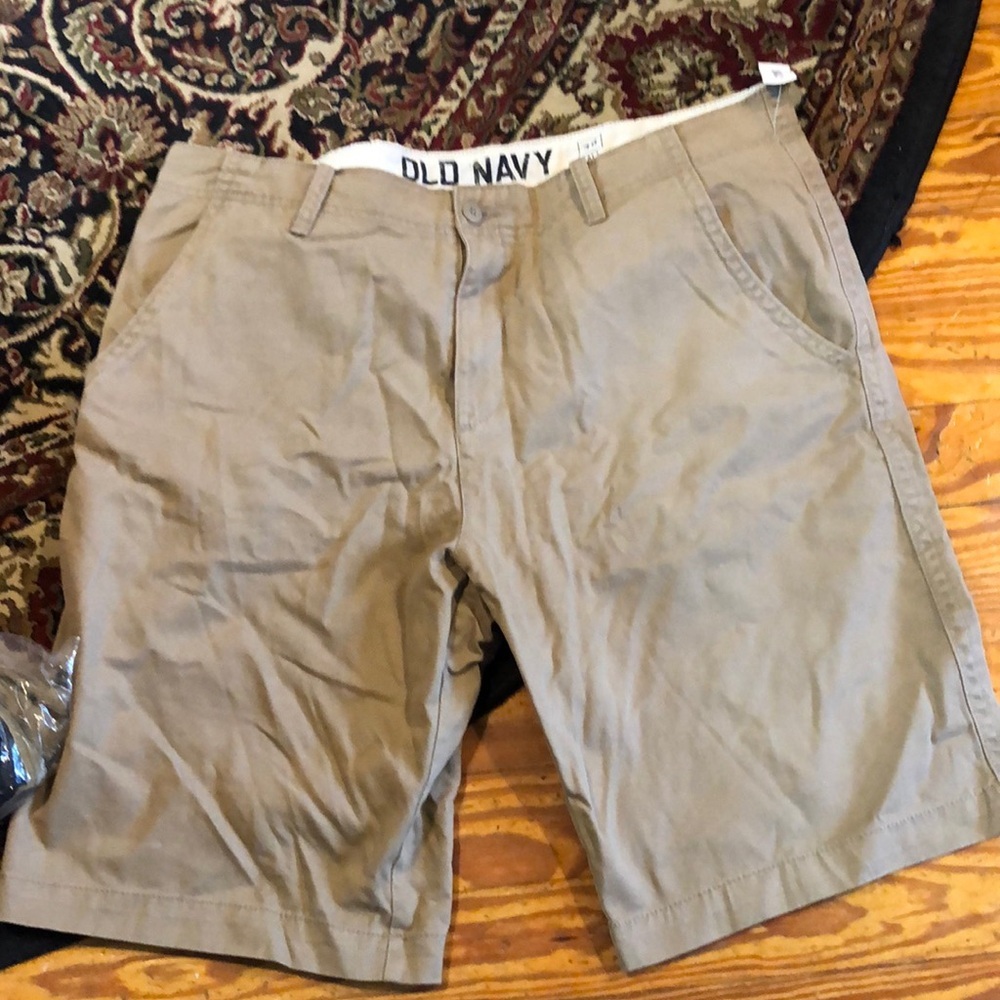 Old Navy Men's Tan Shorts nwt 38 tall